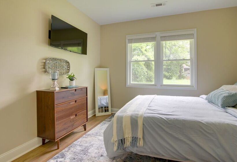 Dog Friendly Jackson Home Near Downtown Hub!