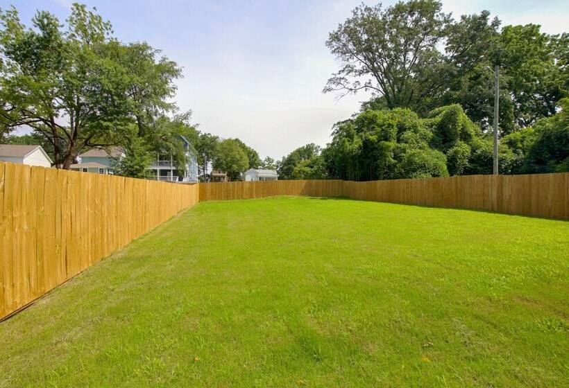 Dog Friendly Jackson Home Near Downtown Hub!