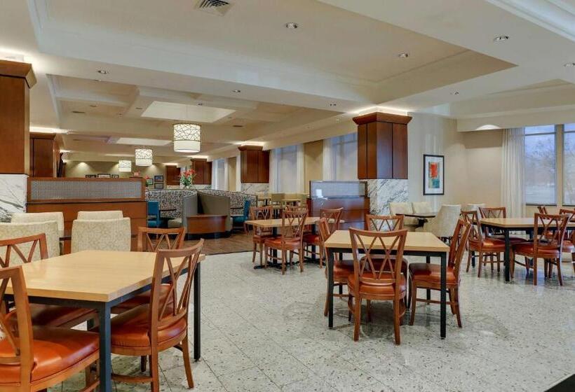 Drury Plaza Hotel Dallas Arlington