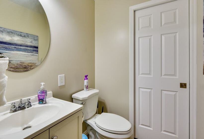 Family Friendly Clearfield Home W/ Hot Tub!