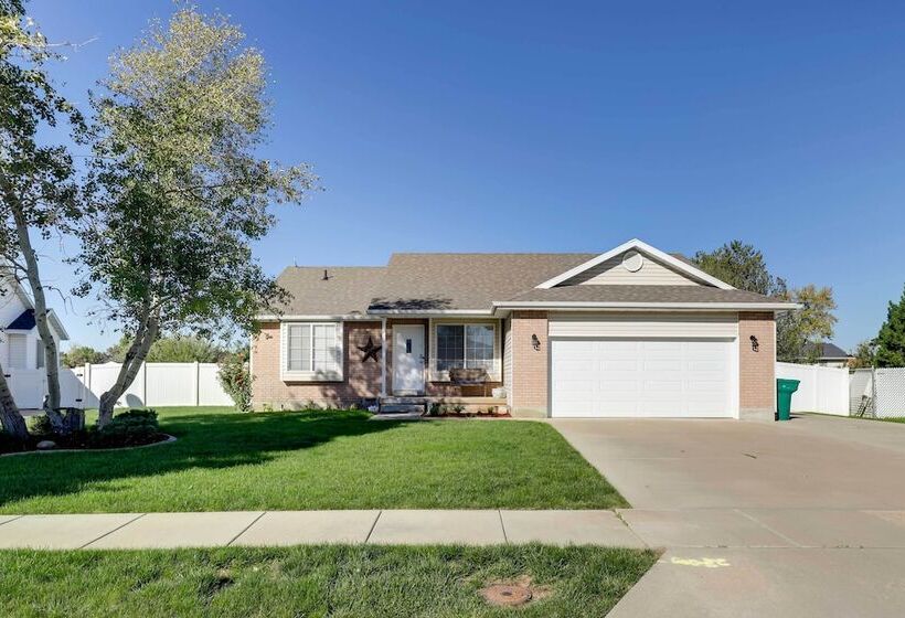 Family Friendly Clearfield Home W/ Hot Tub!