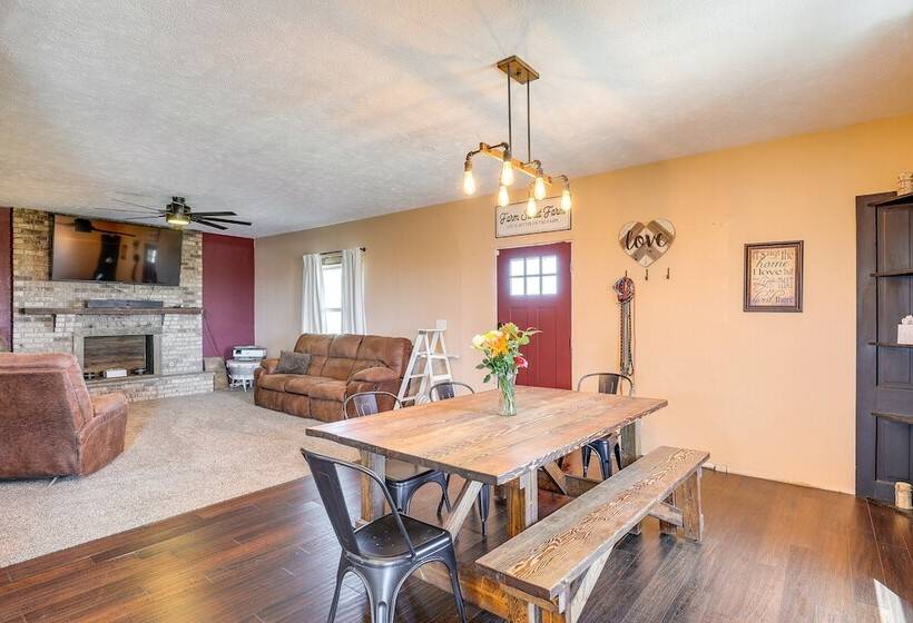 Family Friendly Seward Home W/ Sauna & Pool!