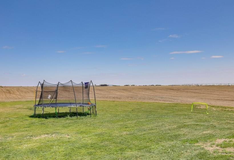 Family Friendly Seward Home W/ Sauna & Pool!