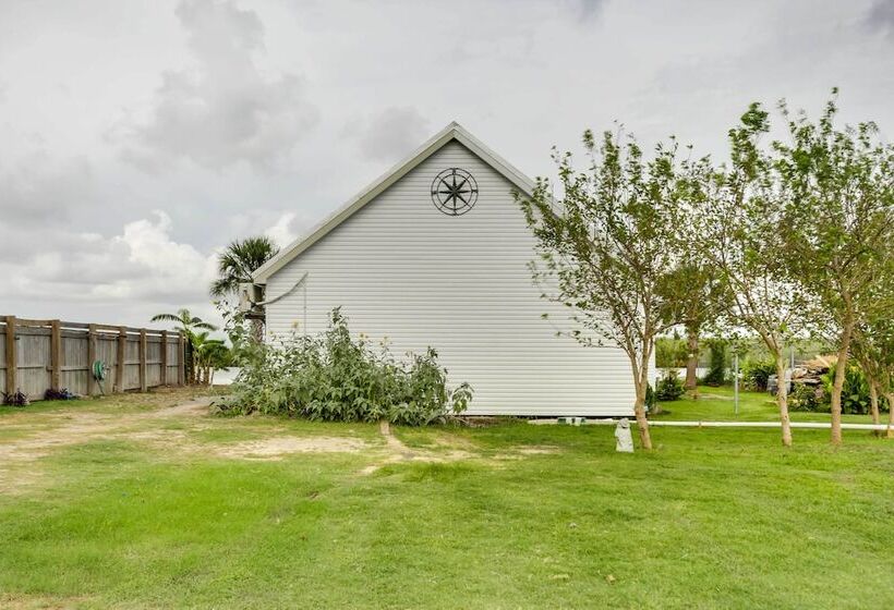 Golden Meadow Getaway: Waterfront Retreat W/ Deck