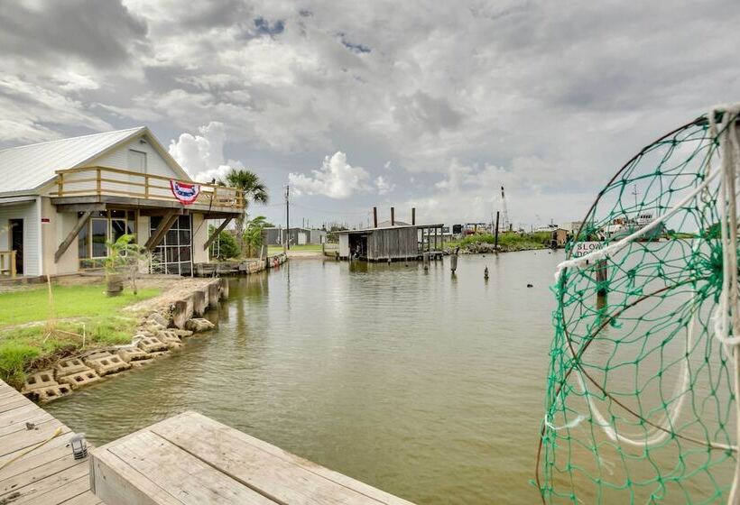 Golden Meadow Getaway: Waterfront Retreat W/ Deck