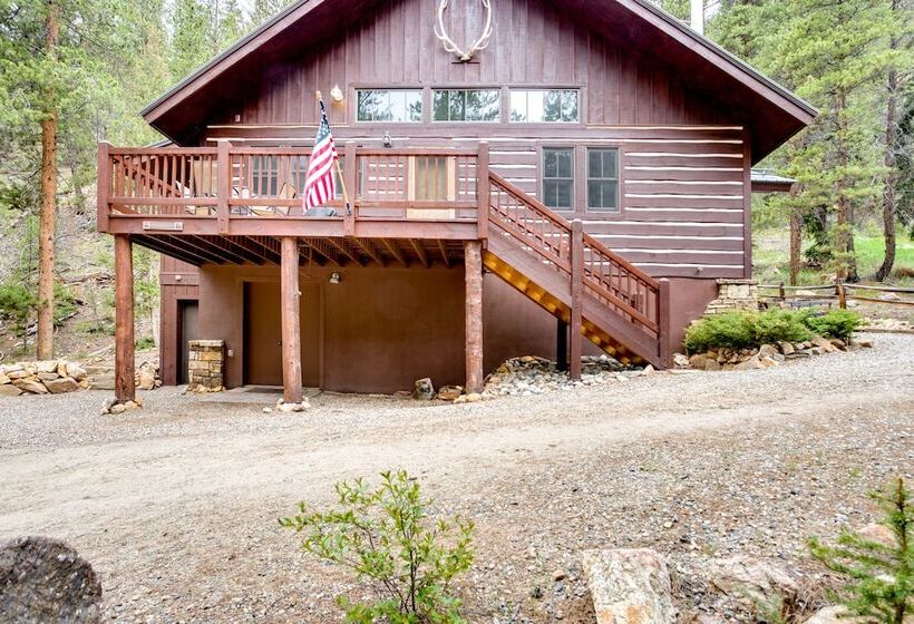 Hike, Bike, Raft: Colorado Home Near Crested Butte