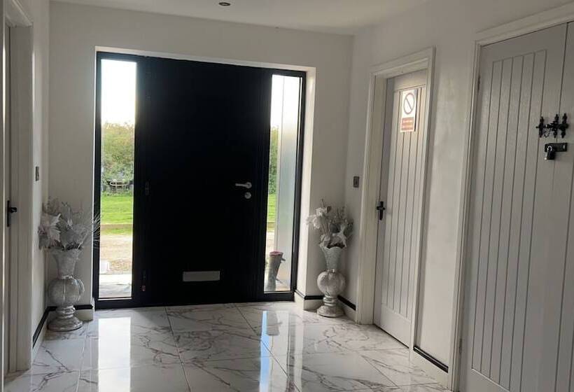 乡村酒店  Beautiful 3 Bed Barn In Uttoxeter