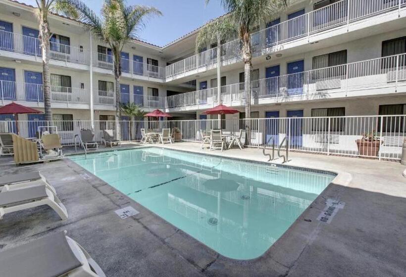 فندق Studio 6 Bellflower Ca Los Angeles