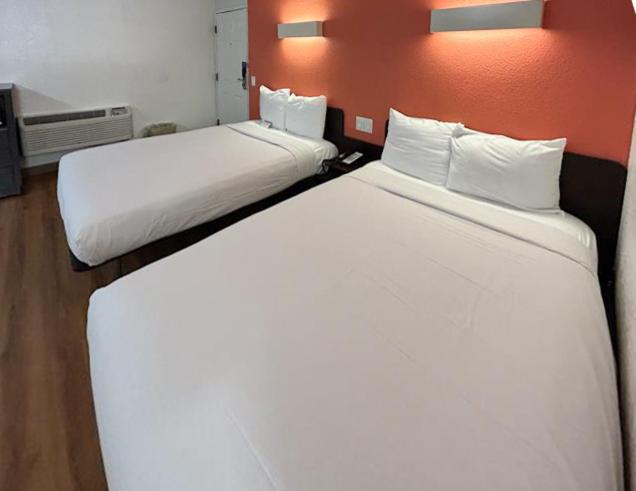 Отель Studio 6 Suites   Riverside, Ca South