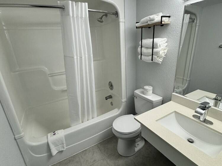 호텔 Studio 6 Suites East Syracuse Airport