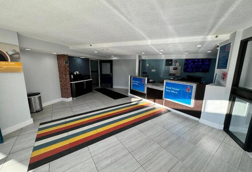 호텔 Studio 6 Suites East Syracuse Airport