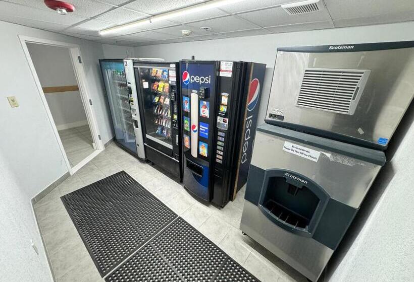 호텔 Studio 6 Suites East Syracuse Airport