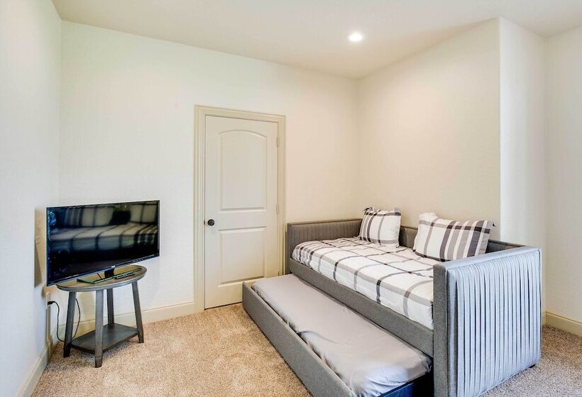 The Oasis Ranch 20 Acre Ranch In Whitewright!