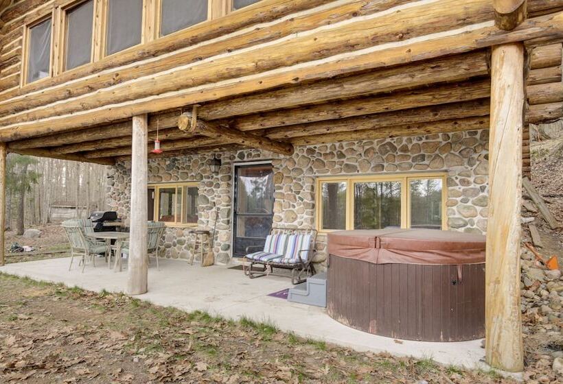 Lakefront Fence Home W/ Private Hot Tub!