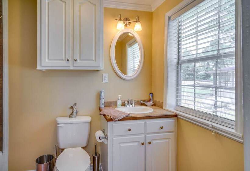 Lakefront Jonesville Cabin W/ Dock + Fire Pit!