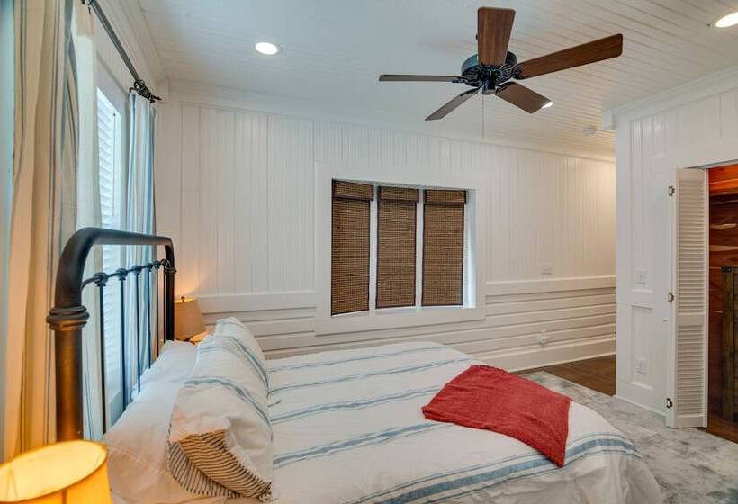 Lewisburg Home W/ City Park Views: Near Downtown!