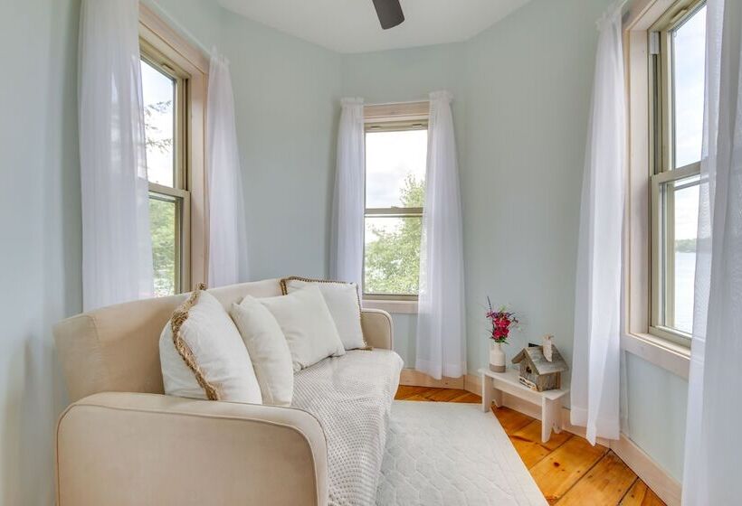 Maine Lake House W/ Private Dock & Kayaks!