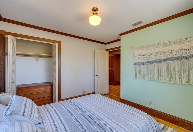 Meadow Vista Mountain Escape W/ River Views!