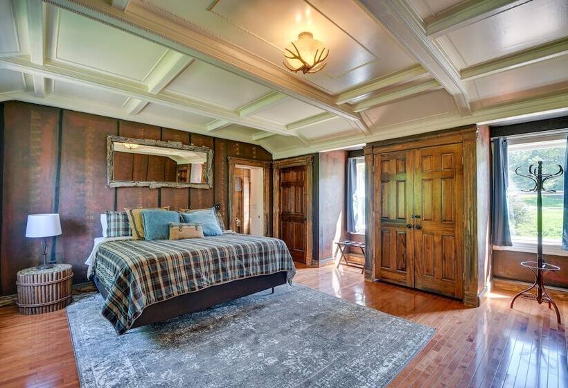 Missouri Castle W/ Private Lake, Pool & 100 Acres!