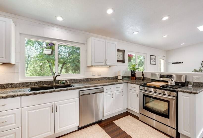 Modern Meadow Vista Vacation Home W/ Spacious Deck