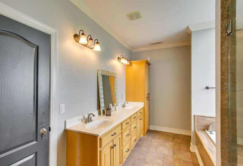 Muscle Shoals Home < 3 Mi To Recording Studios!