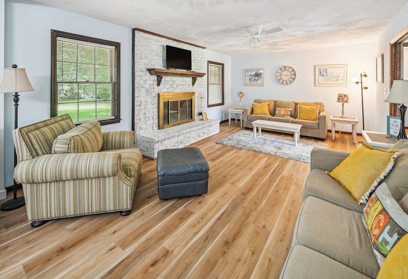 5 Mi To Boardwalk: Myrtle Beach Home Near Golfing