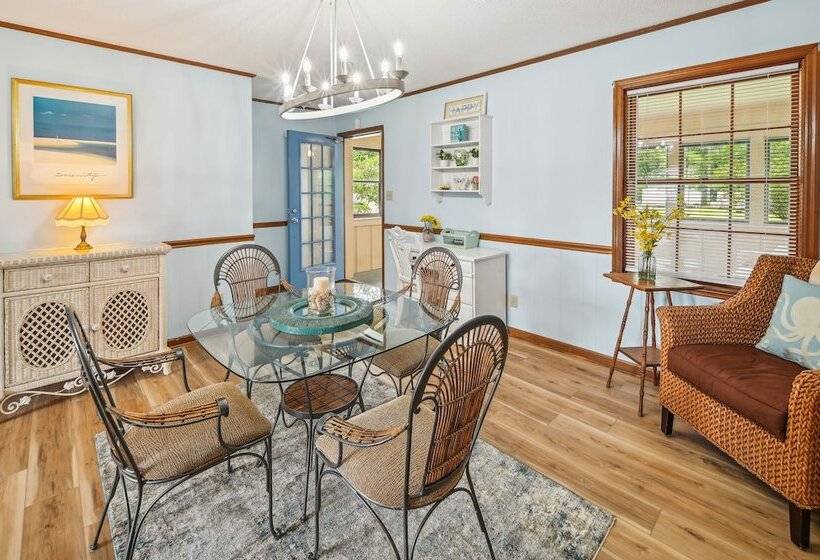 5 Mi To Boardwalk: Myrtle Beach Home Near Golfing