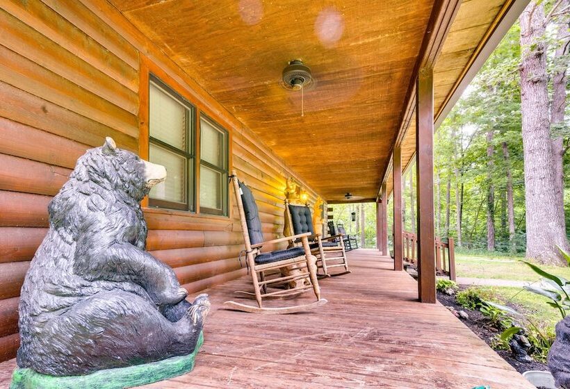 Orleans Retreat W/ Private Hot Tub & Fireplace!