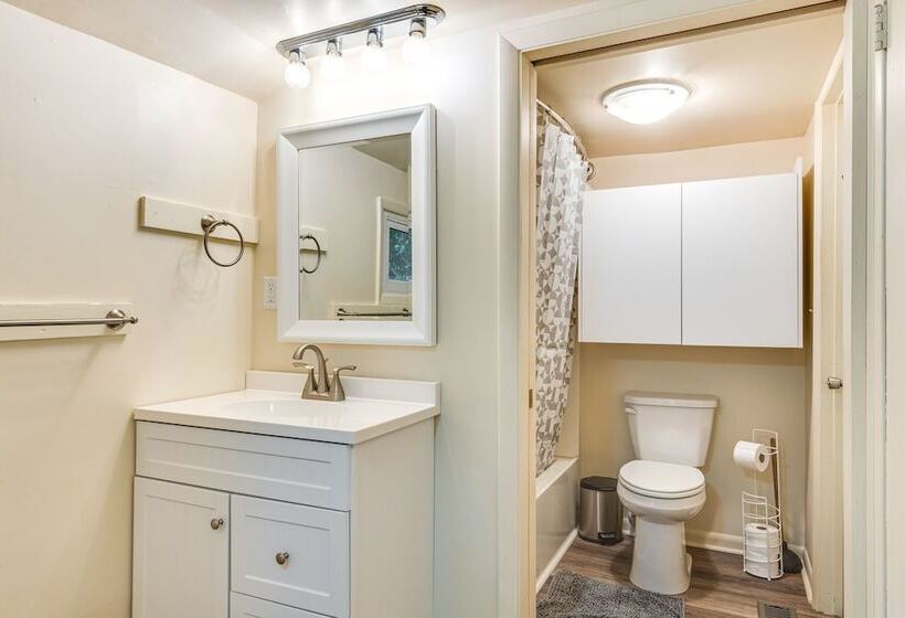 Peaceful Franklin Cottage ~ 1 Mi To Downtown!