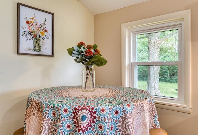 Peaceful Franklin Cottage ~ 1 Mi To Downtown!