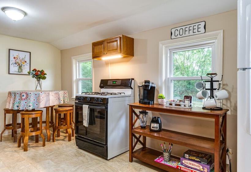 Peaceful Franklin Cottage ~ 1 Mi To Downtown!