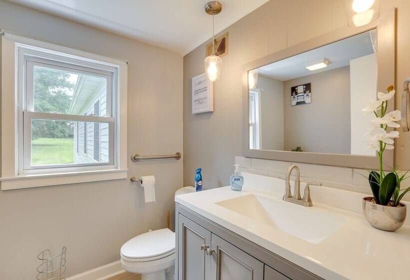 Pennington Home W/ Deck ~ 9 Mi To Princeton!