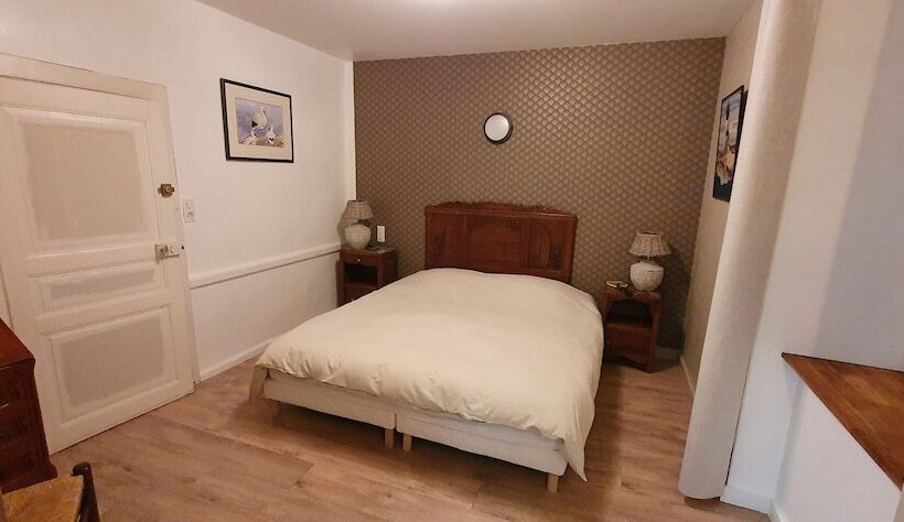 بنسيون L Enclos Du Bélier   Gîte & B&b