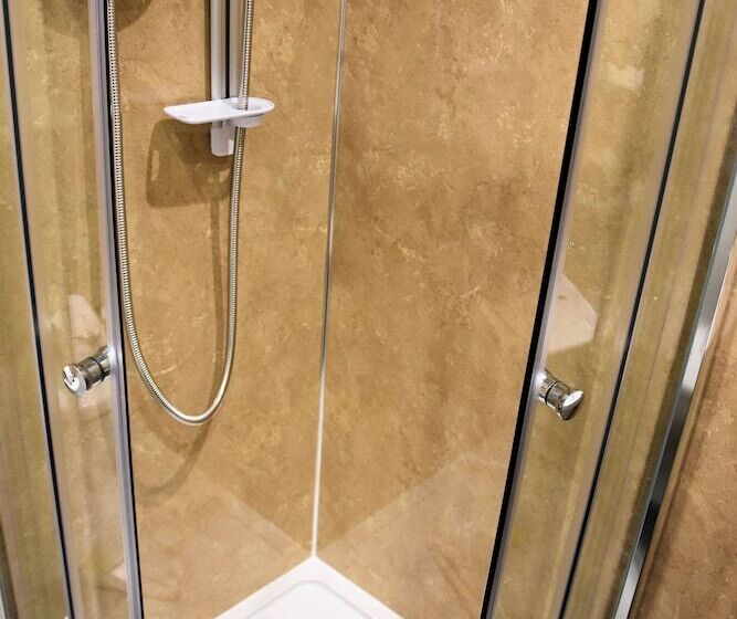 بنسيون Lochview Guest House