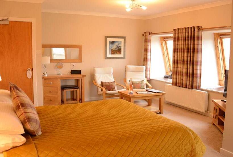 بنسيون Lochview Guest House