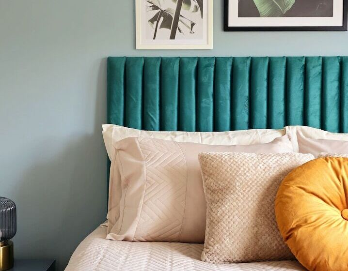 פנסיון Modern 5 Bed Townhouse With Free Parking