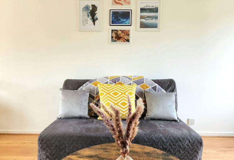 펜션 Tranquil Home Away From Home