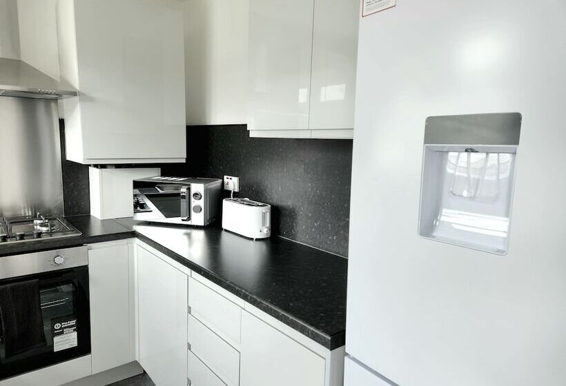 פנסיון Tranquil Home Away From Home