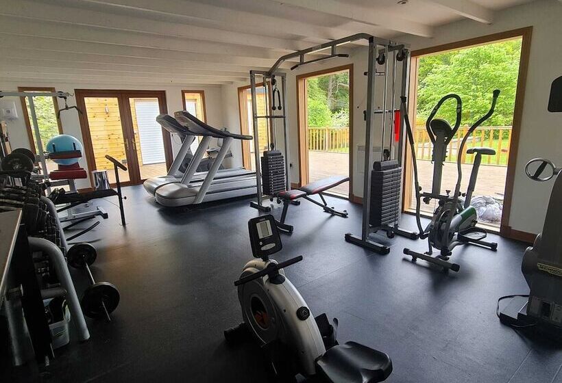 Пансион Woodview House And Spa