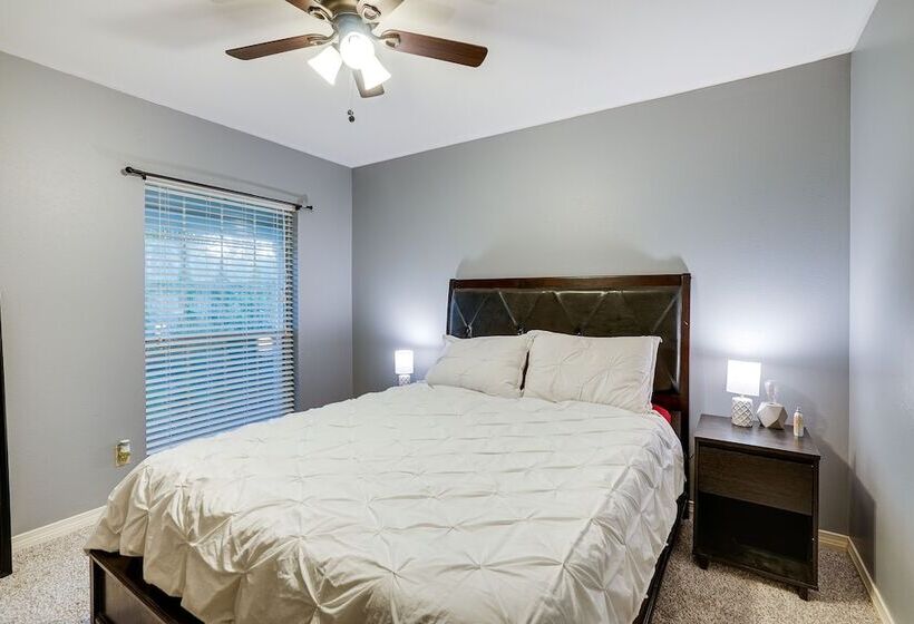 Pet Friendly Bossier City Home Rental: Fenced Yard