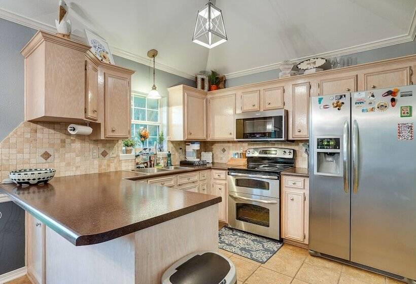 Pet Friendly Bossier City Home Rental: Fenced Yard