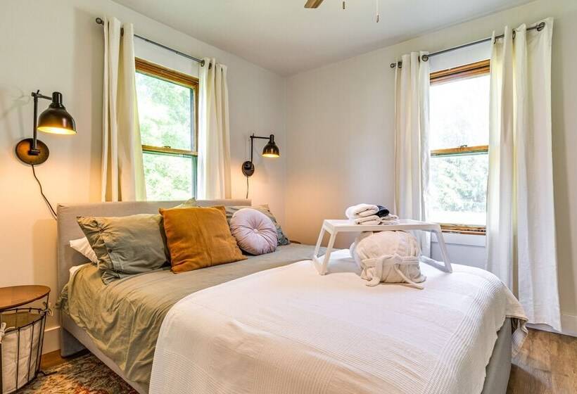 Pet Friendly Indiana Home W/ Porch, Near Downtown!