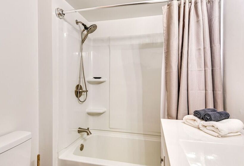 Pet Friendly Indiana Home W/ Porch, Near Downtown!