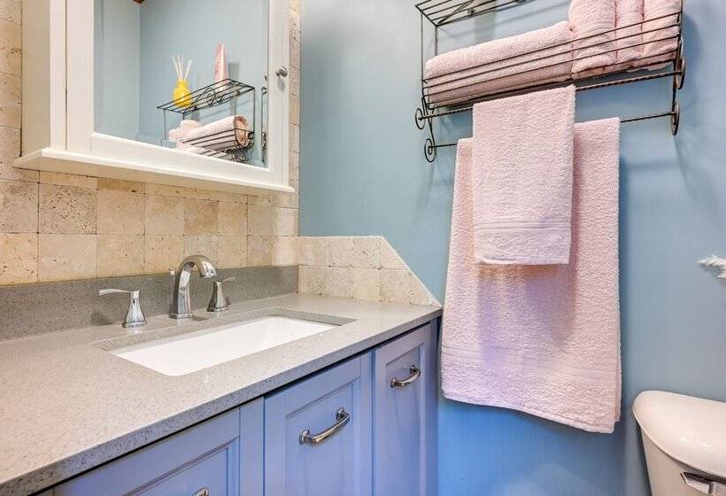 Pet Friendly Michigan Escape W/ Patio & Gas Grill!