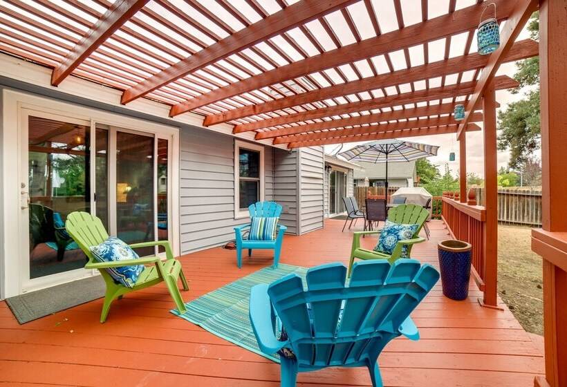 Pet Friendly Reno Hideaway W/ Private Hot Tub!