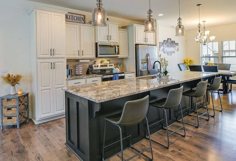 Pfafftown Home ~ 7 Mi To Wake Forest University!