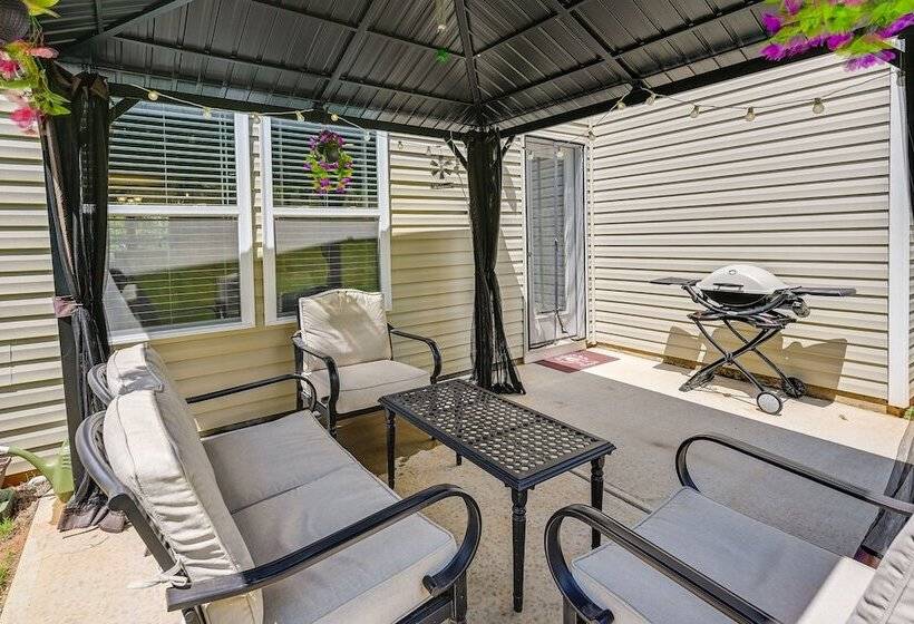 Pfafftown Home ~ 7 Mi To Wake Forest University!