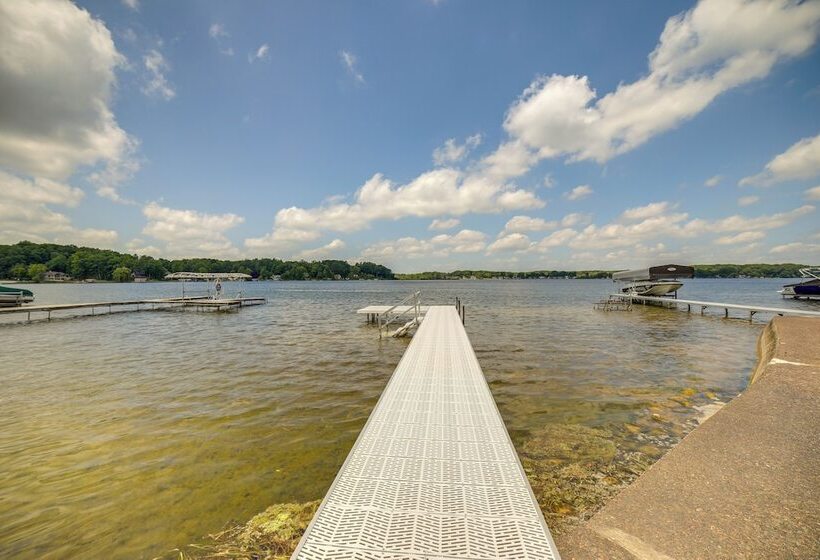 Lake Retreat W/ Fire Pit: Pierson Paradise!