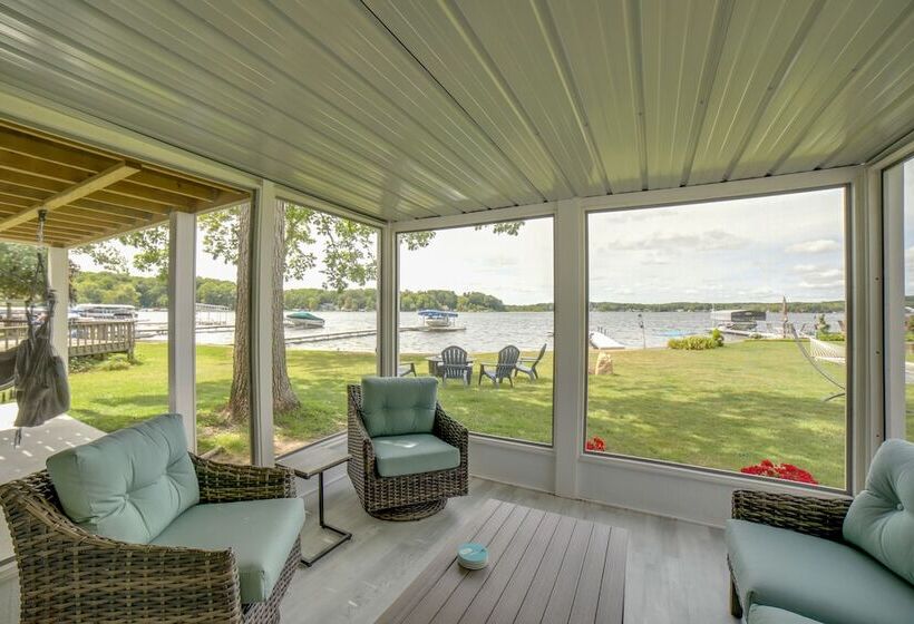 Lake Retreat W/ Fire Pit: Pierson Paradise!