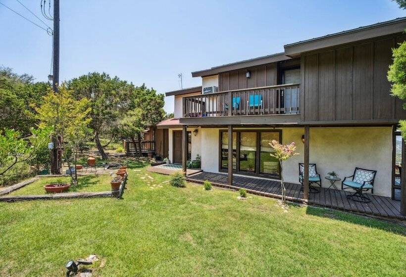 Pipe Creek Escape W/ Screened In Porch & Hot Tub!